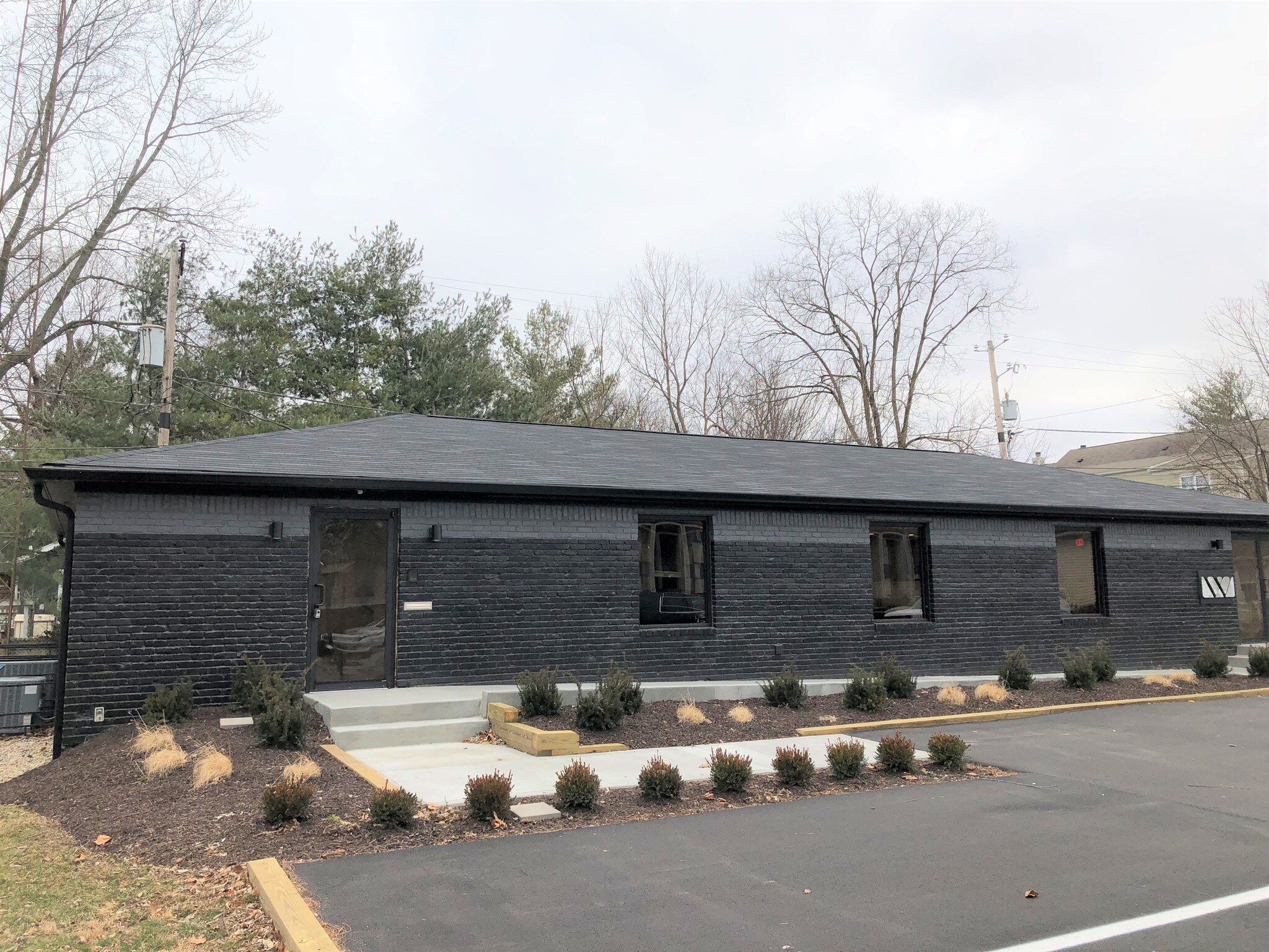 6555 Carrollton Ave, Indianapolis, IN for Rent