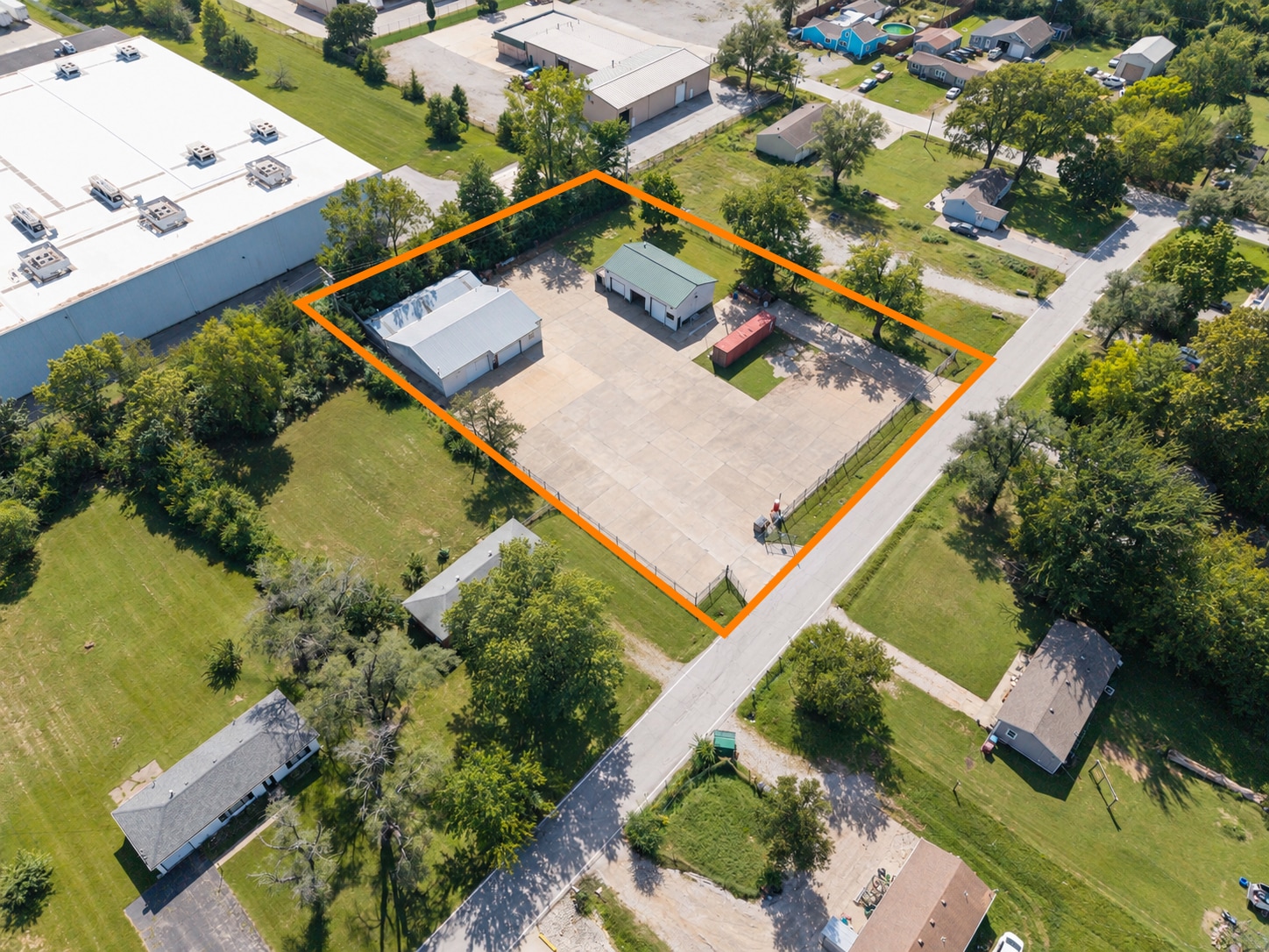 207 SE 16th Ter, Lee's Summit, MO for Sale