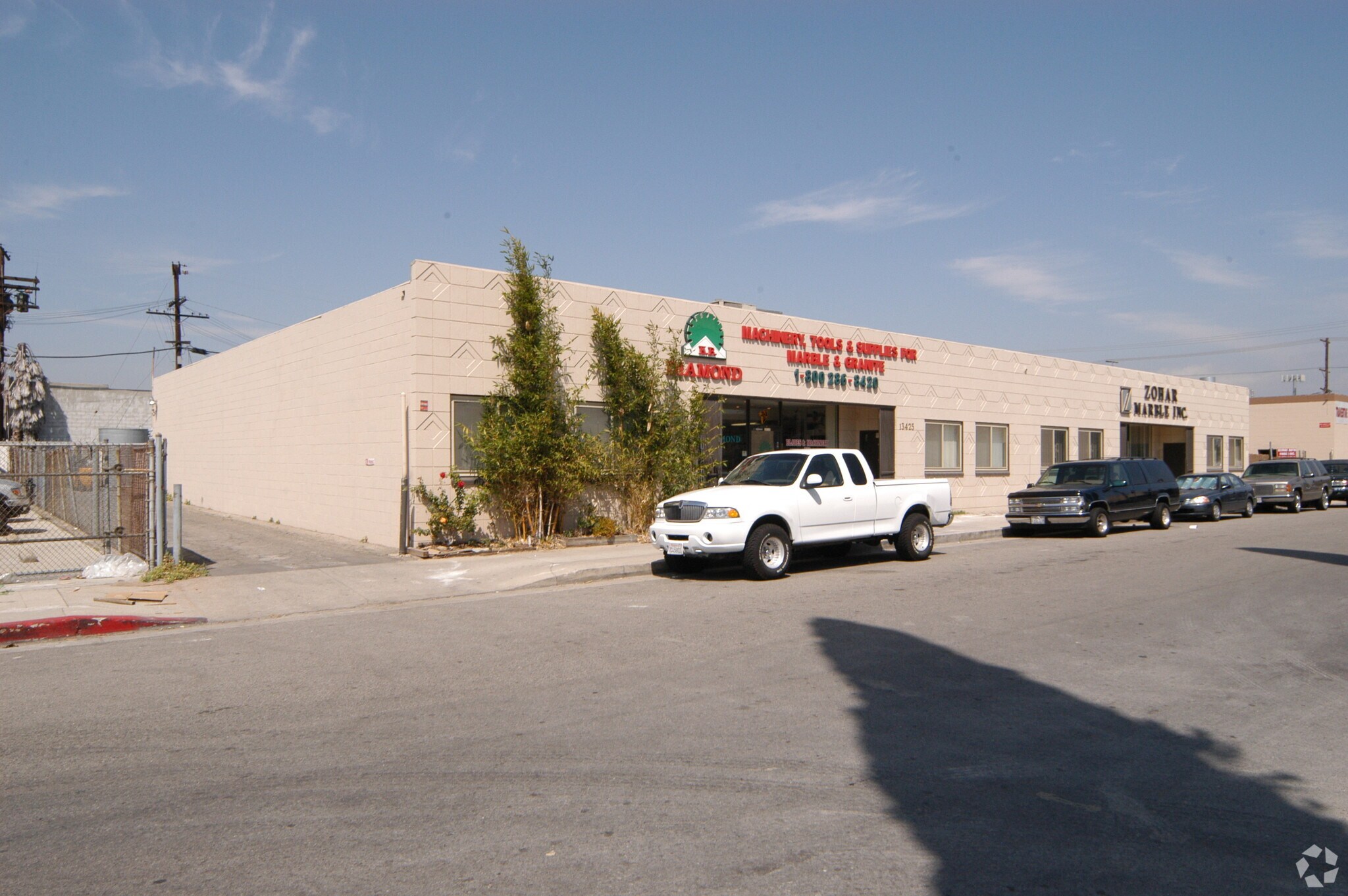 13419-13429 Wyandotte St, North Hollywood, CA for Rent