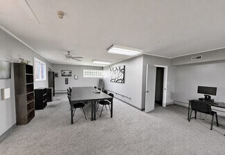 East Saint Louis, IL Retail - 1004 Gaty ave