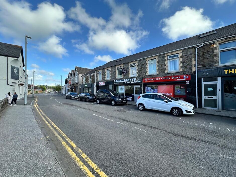 45 High St, Swansea, WGN for Rent