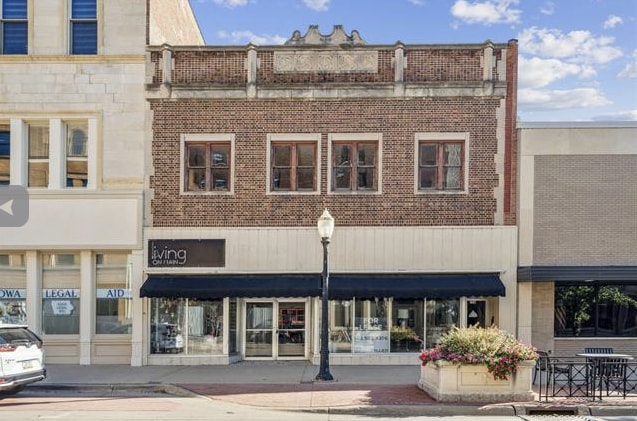 730 Main St, Dubuque, IA for Rent