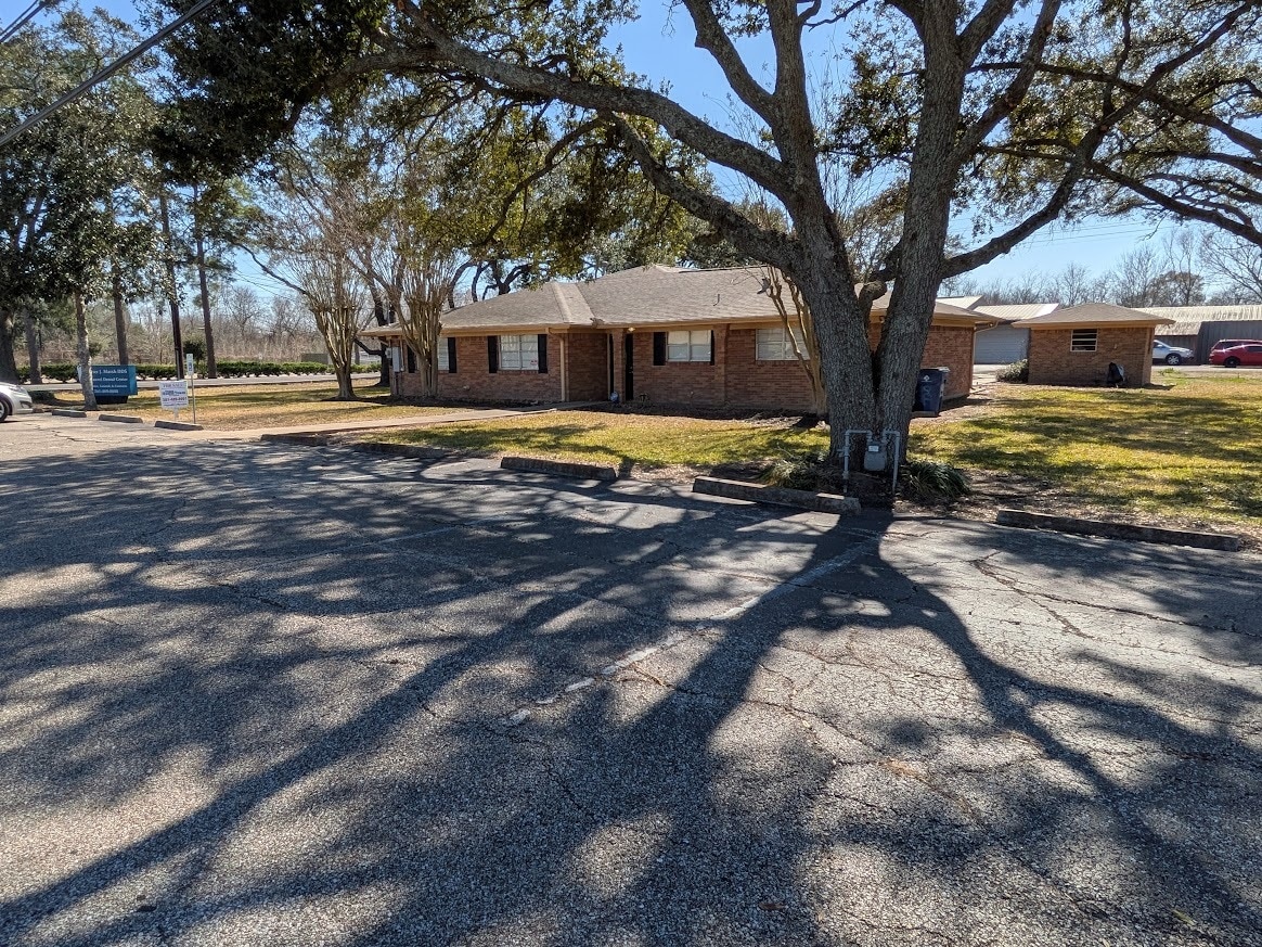 7318 Rodgers Rd, Manvel, TX for Sale