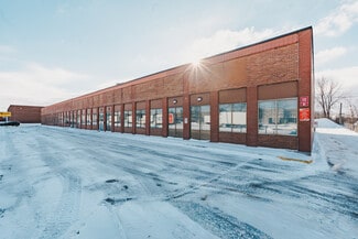 Montréal, QC Industrial - 380-410 Rue McCaffrey