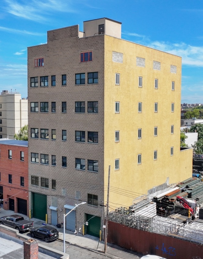37-31 10th St, Long Island City, NY for Sale