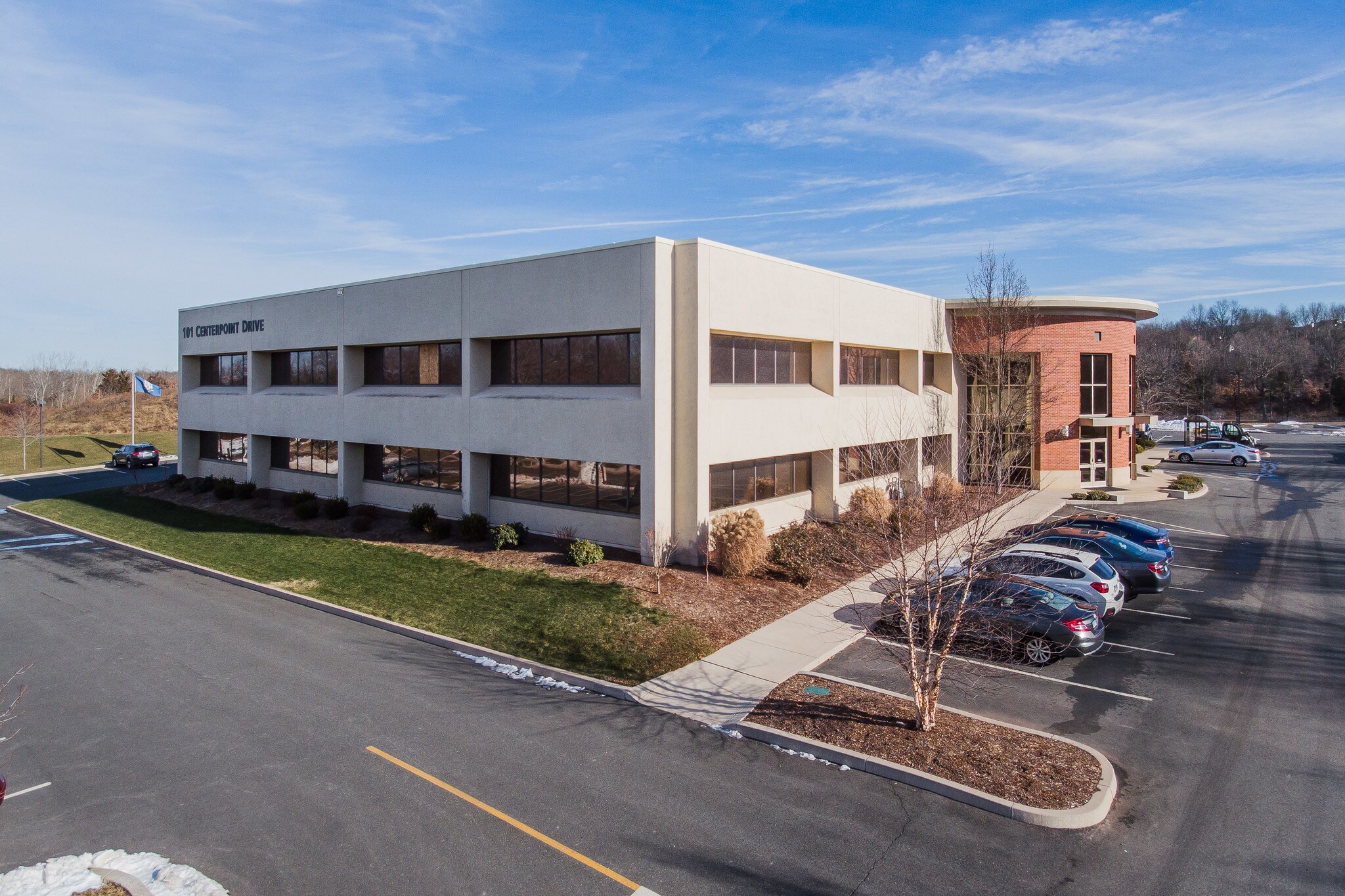 515 Centerpoint Dr, Middletown, CT for Rent