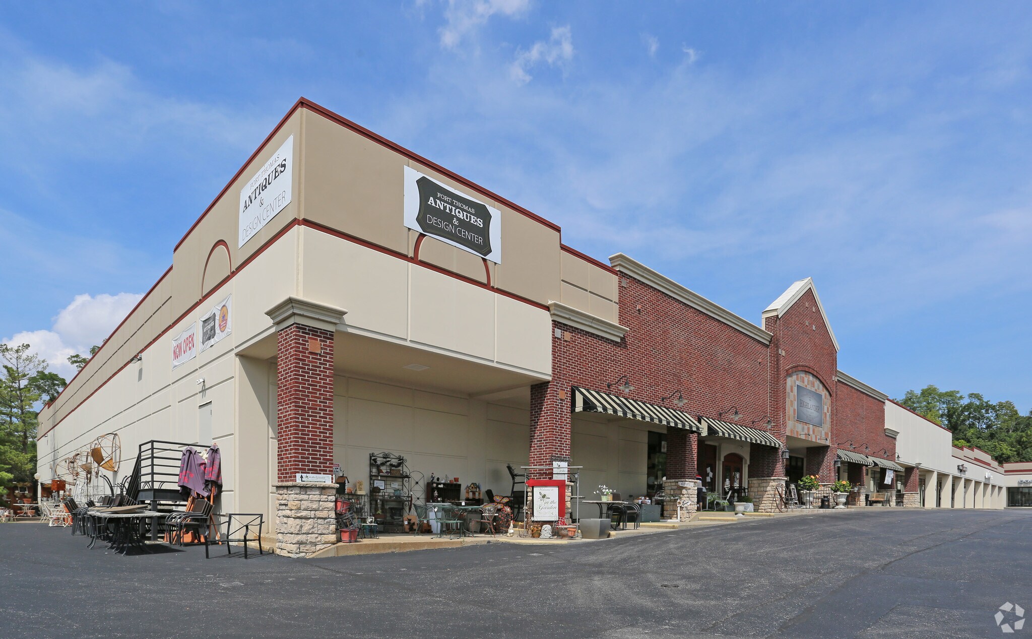 90 Alexandria Pike Fort Thomas, KY 41075 Shopping Center Property for