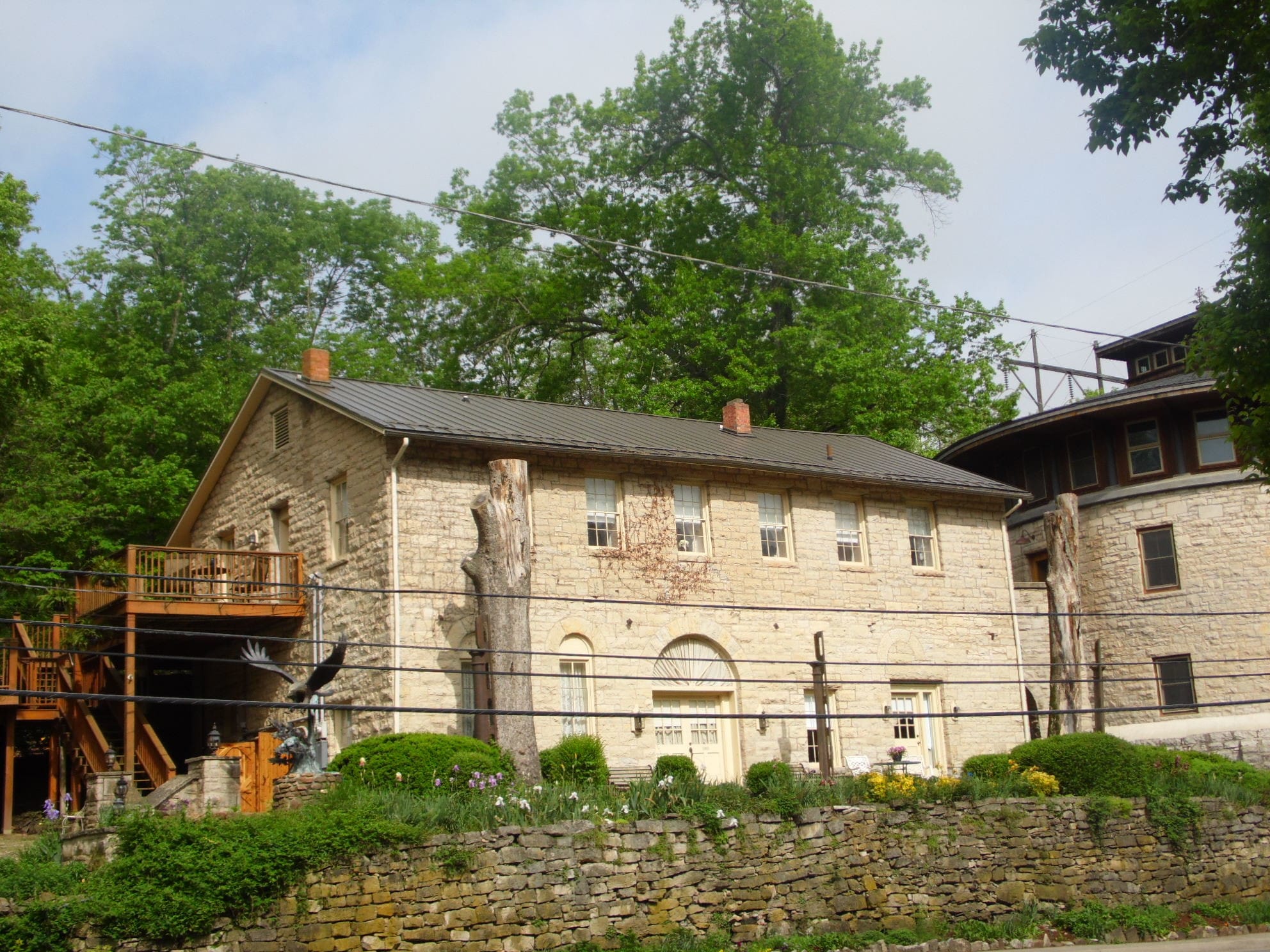 75 Hillside Ave, Eureka Springs, AR for Sale