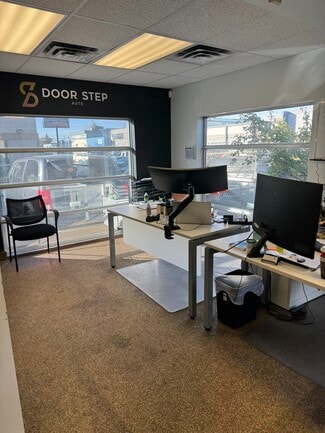 Edmonton, AB Office/Retail - 10351 60th Ave NW