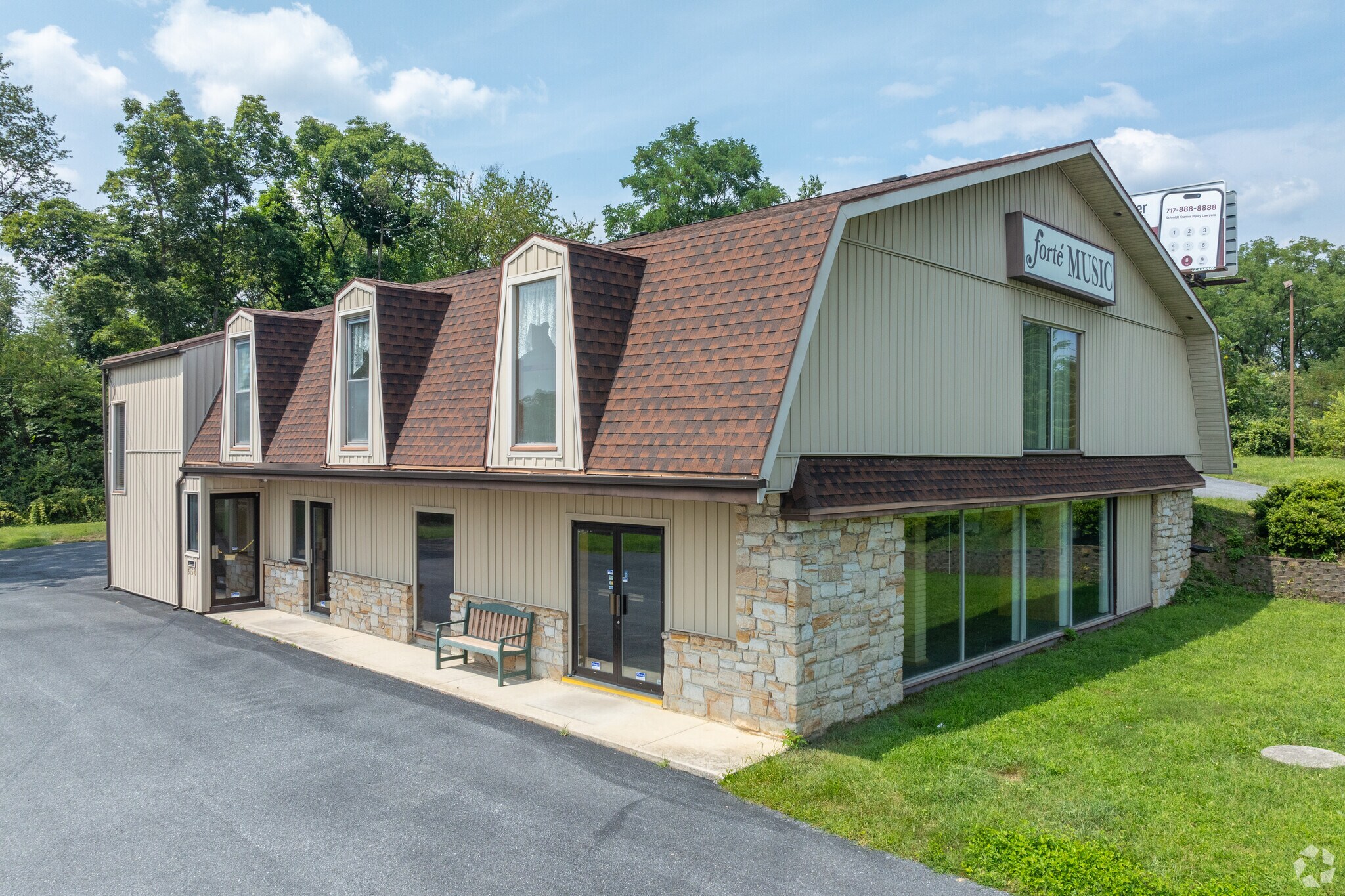 550 N Mountain Rd, Harrisburg, PA for Rent