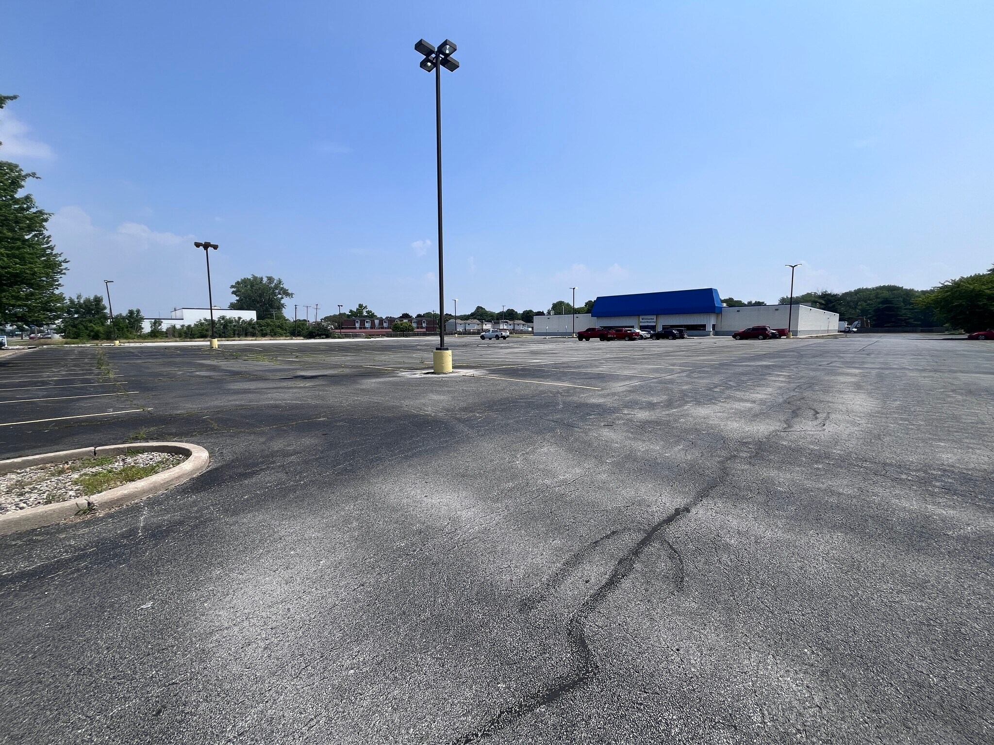 2325 S Reynolds Rd, Toledo, OH for Sale