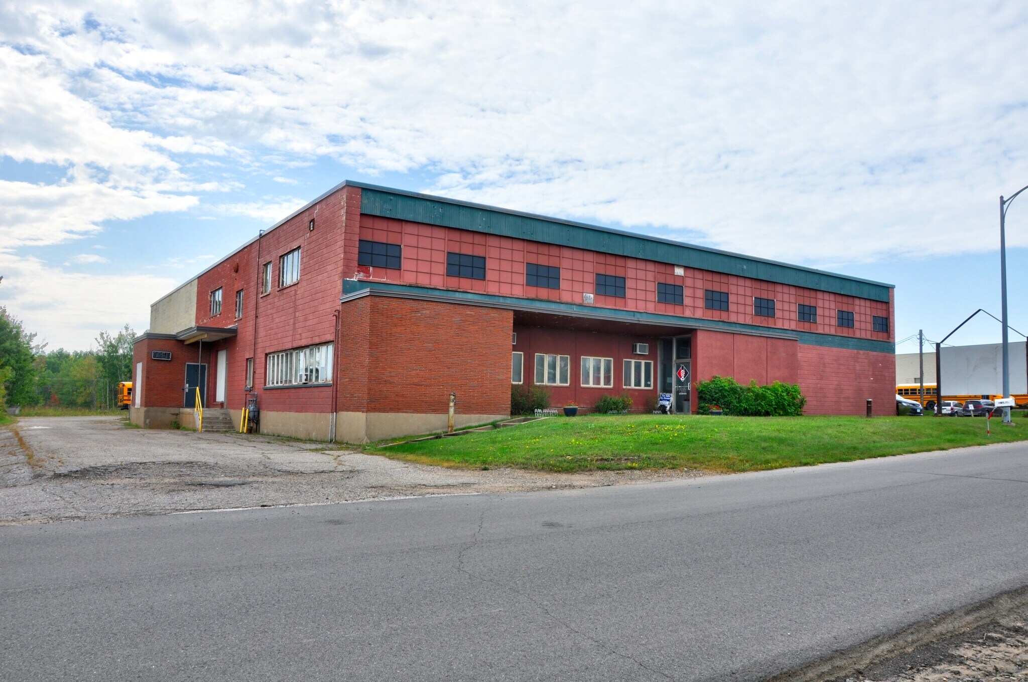 604 W 41st St, Hibbing, MN for Sale