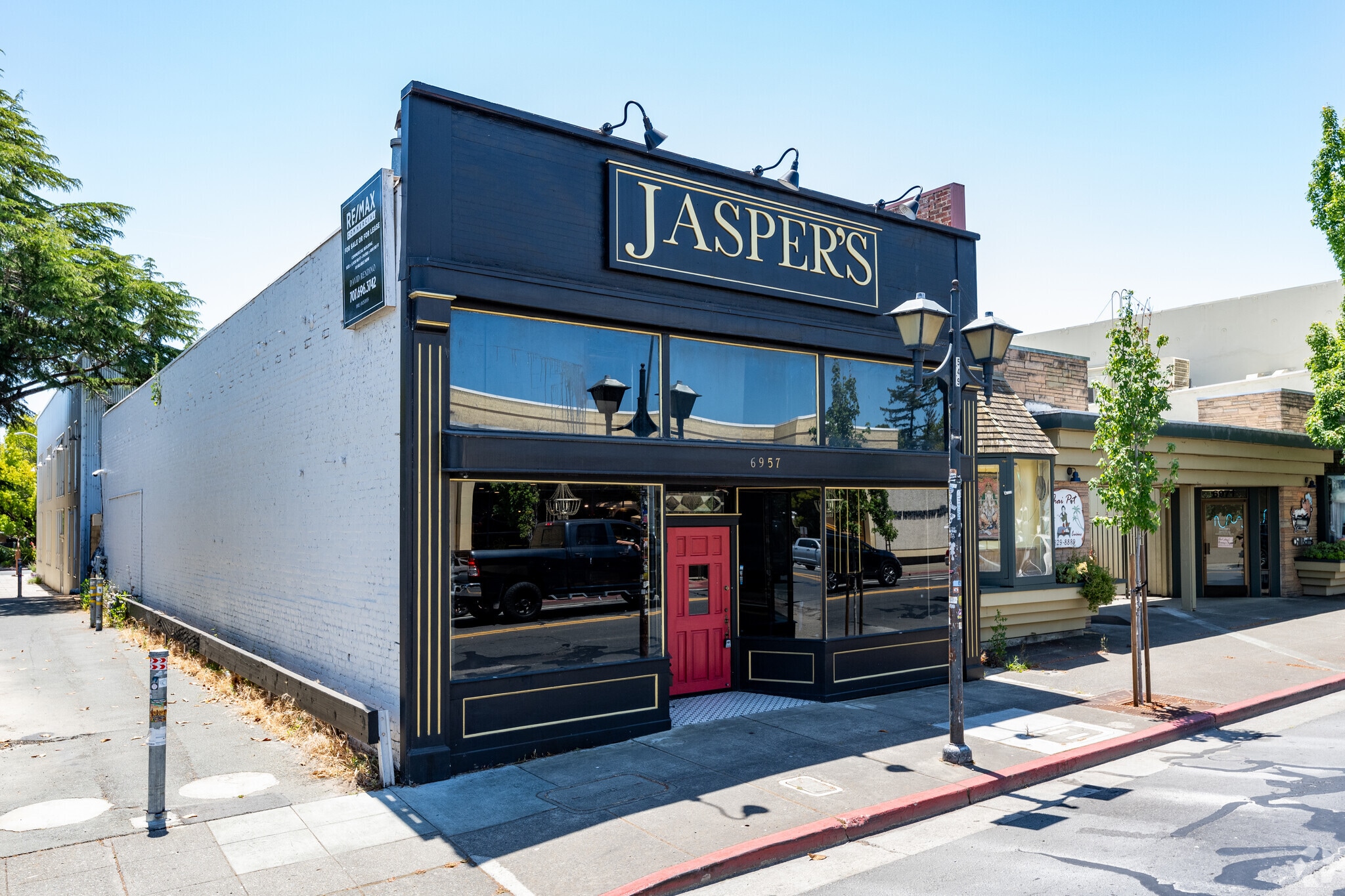 6957 Sebastopol Ave, Sebastopol, CA for Sale