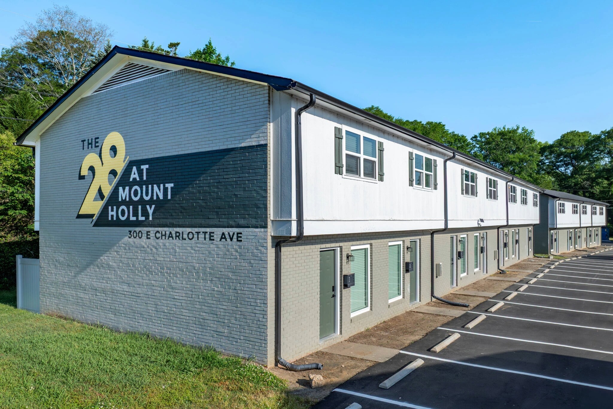 300 E Charlotte Ave, Mount Holly, NC for Sale