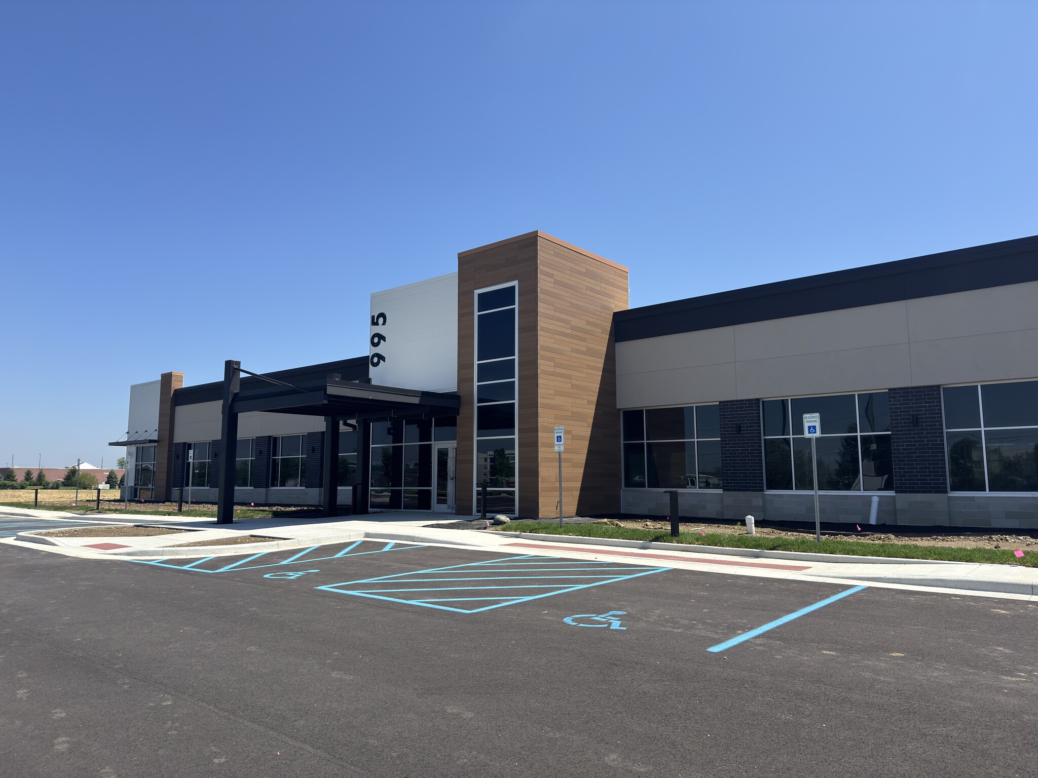 905 N Emerson Ave, Greenwood, IN for Rent