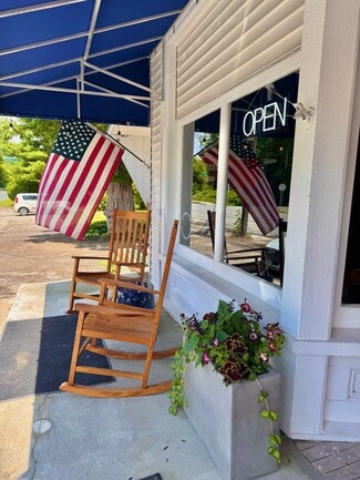 Shaftsbury, VT Storefront - 972 VT Route 7A