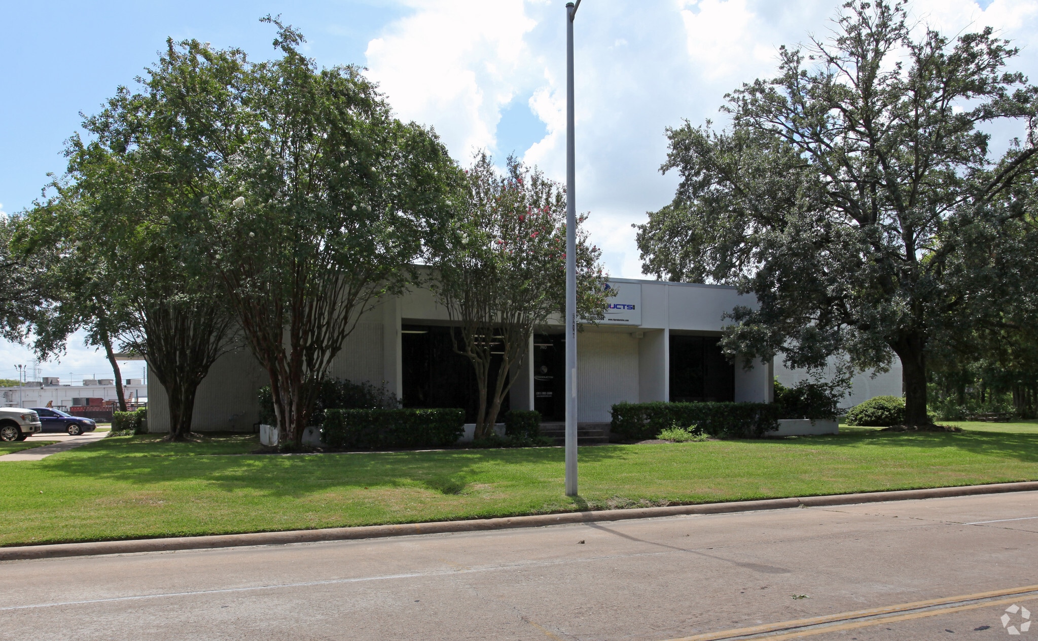 740 Bradfield Rd, Houston, TX for Sale