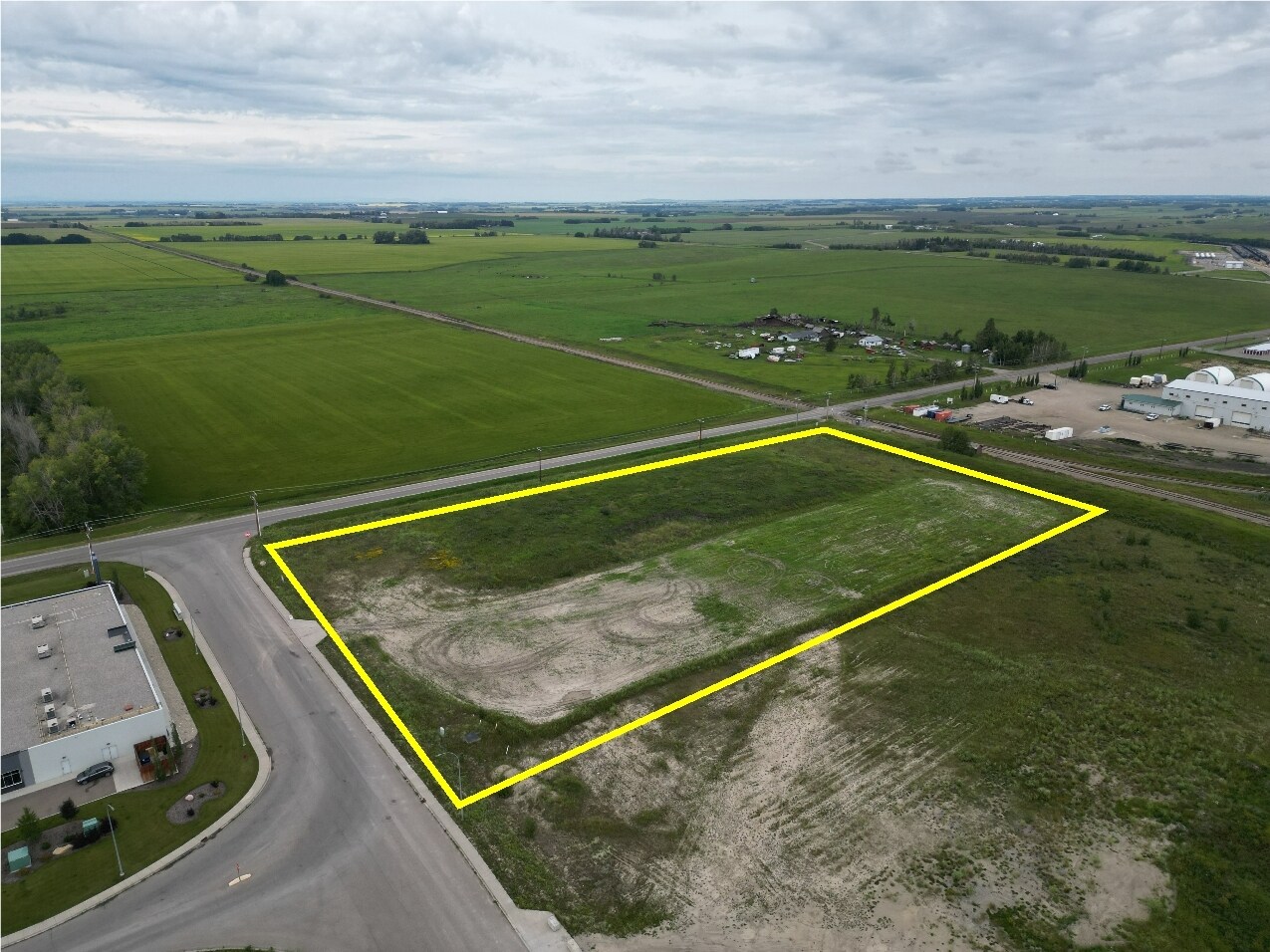 100 Shantz Dr, Didsbury, AB for Sale