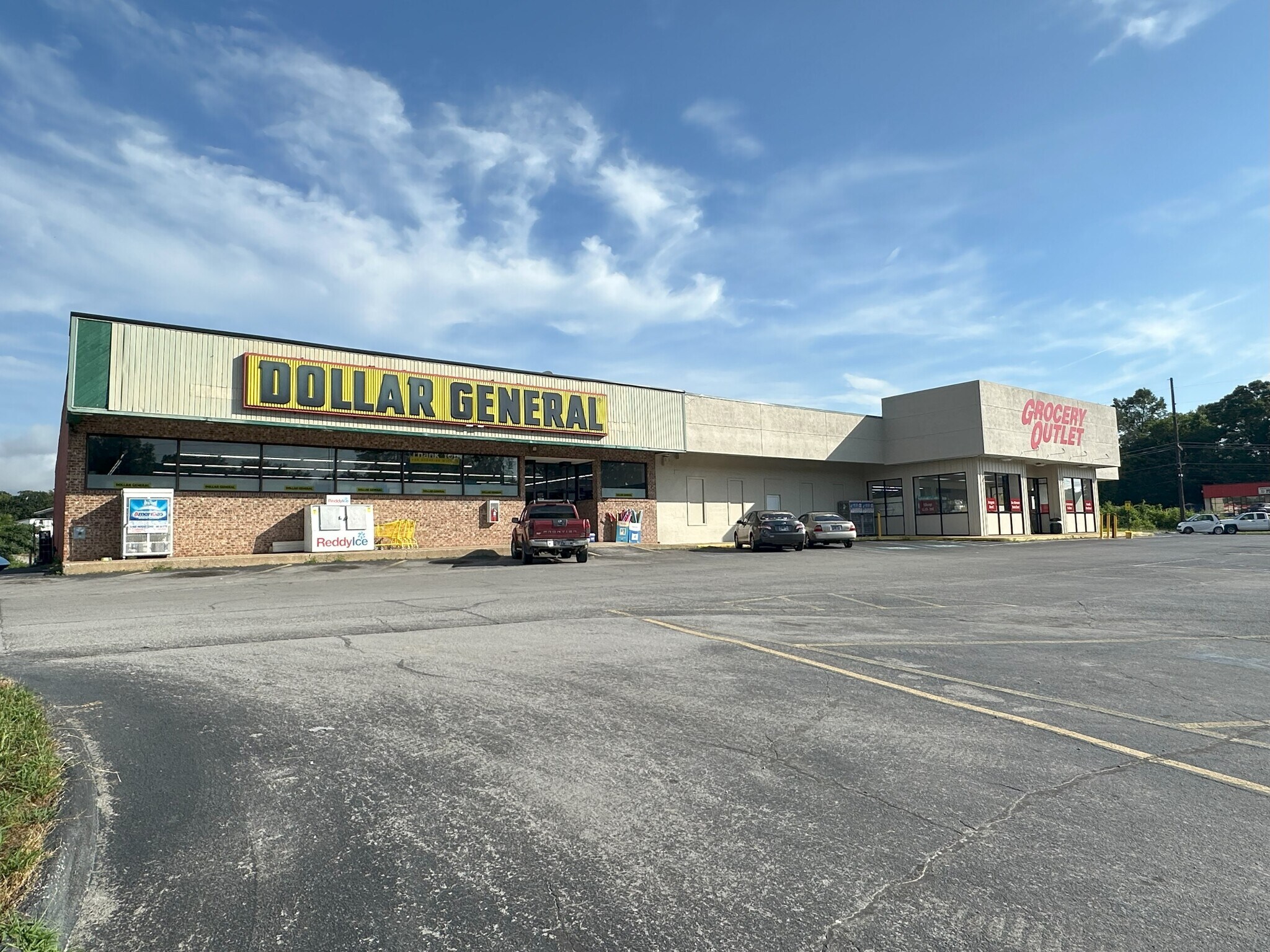 6923 Middle Valley Rd, Hixson, TN for Sale