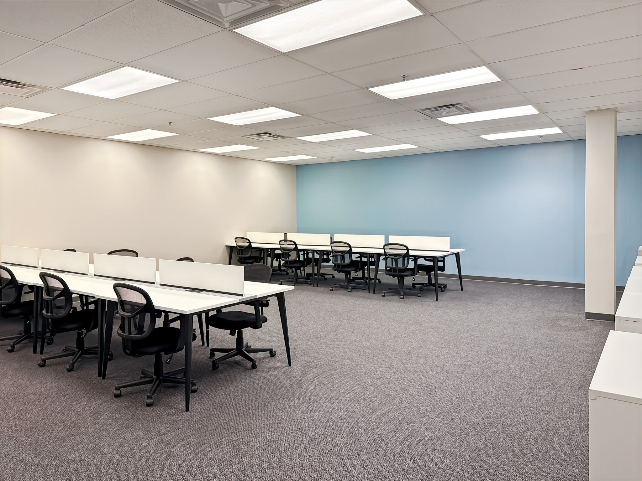 1255 Kemper Meadow Dr, Cincinnati, OH for Rent