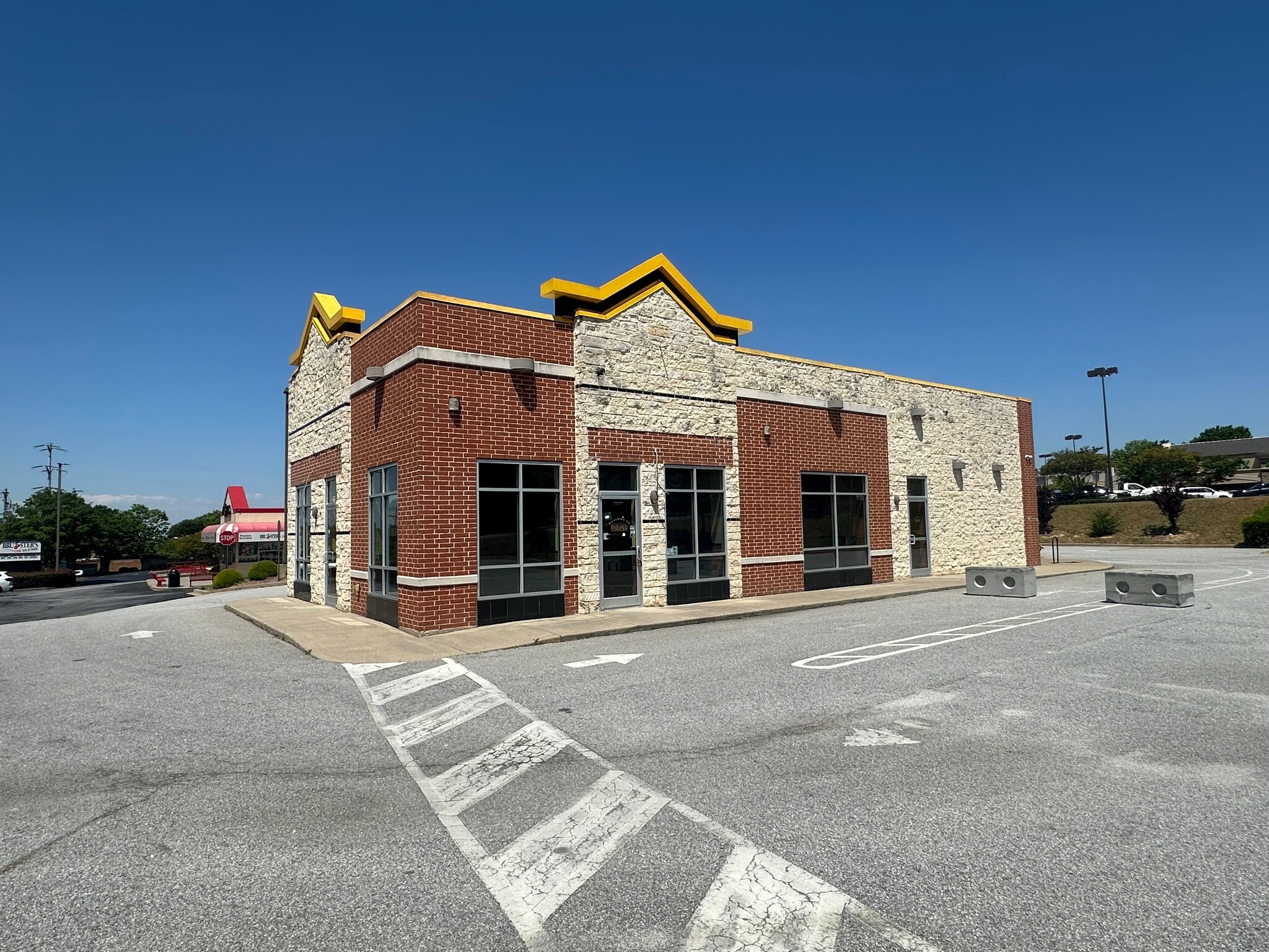 211 Pelham Rd, Greenville, SC for Sale