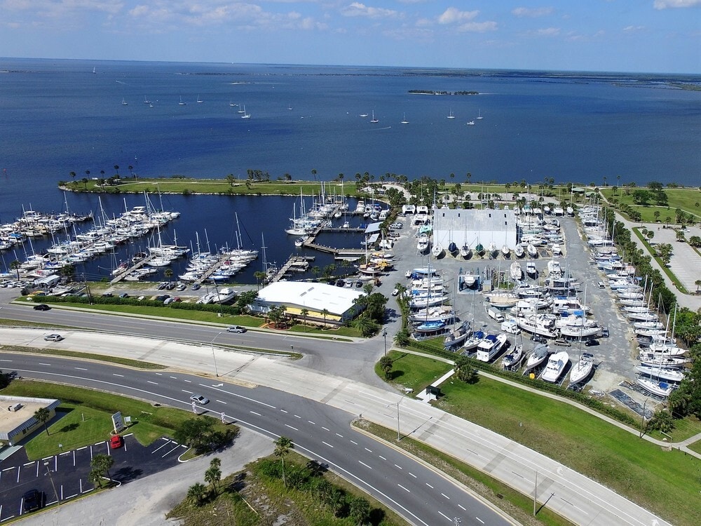 419 N Washington Ave, Titusville, FL for Sale