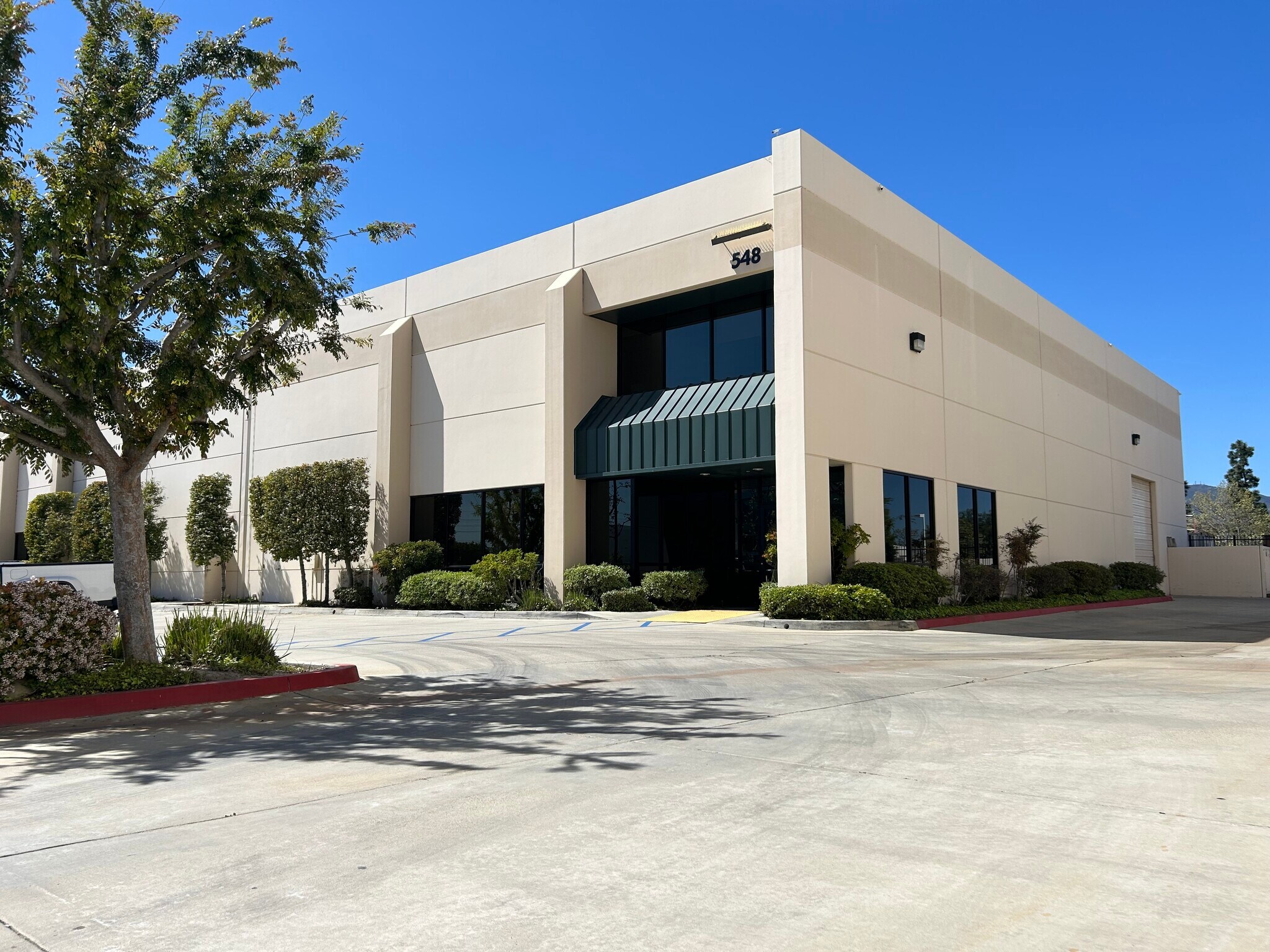 548 Malloy Ct Corona, CA 92880 Industrial Property for Sale on