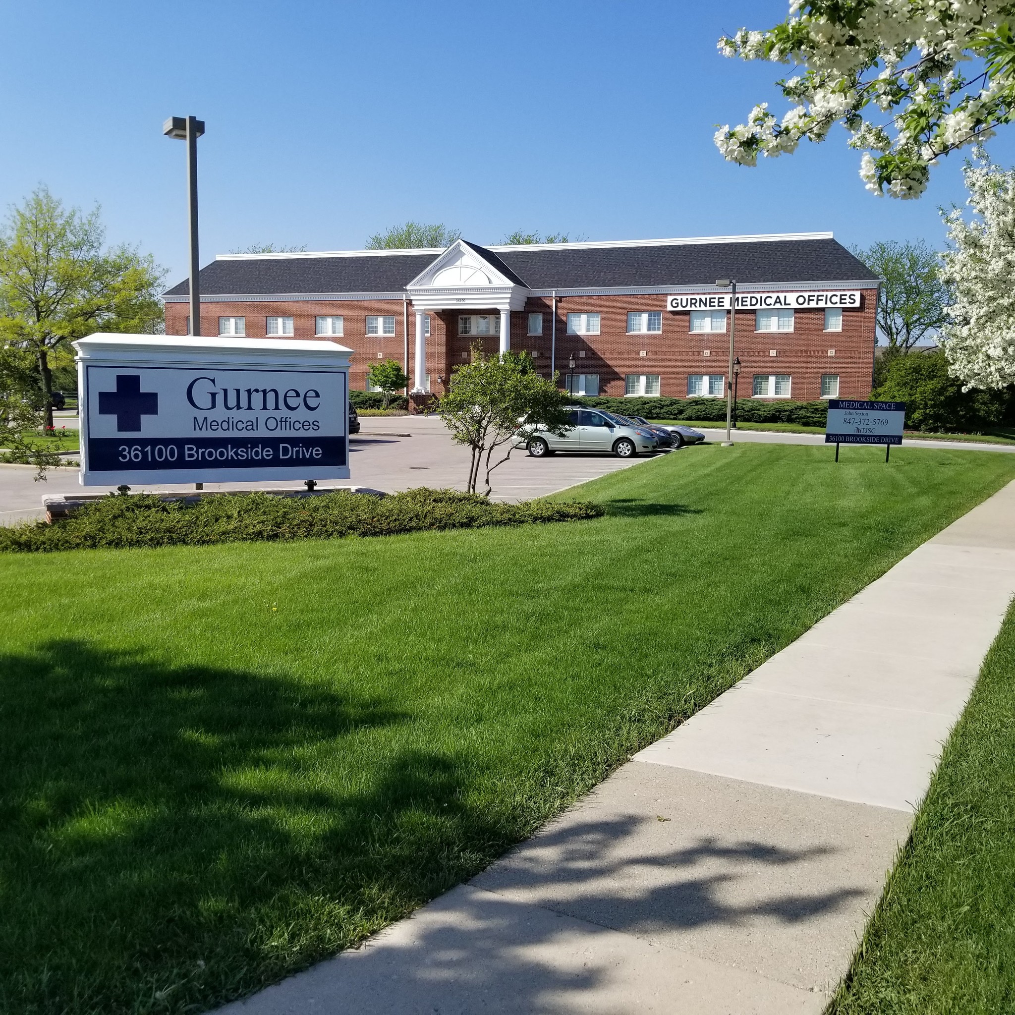 36100 N Brookside Dr, Gurnee, IL for Rent