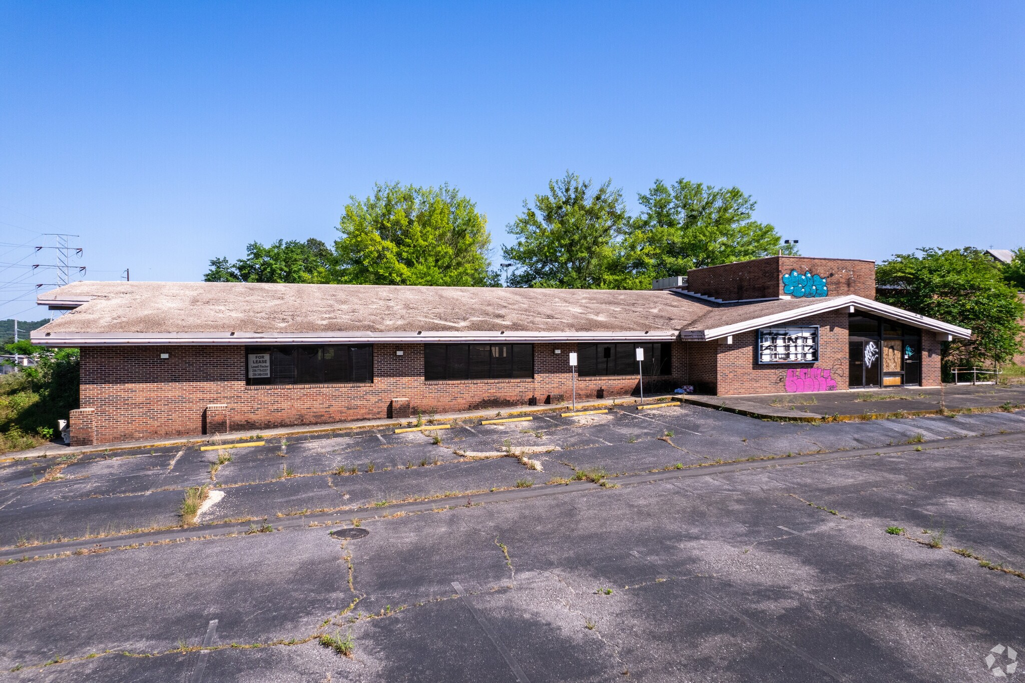 7201 Crestwood Blvd, Birmingham, AL for Sale