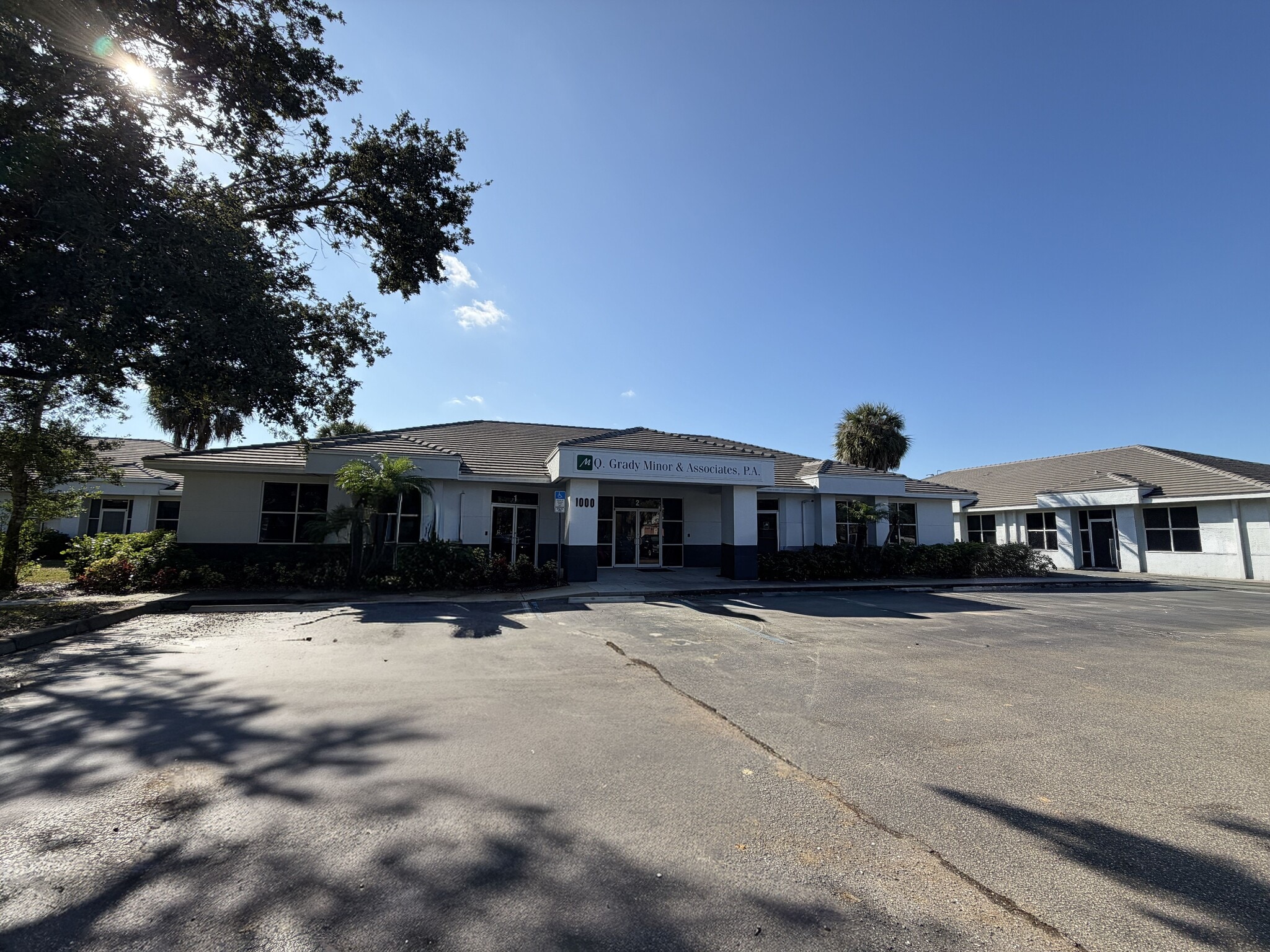 6150 Diamond Centre Ct, Fort Myers, FL for Sale