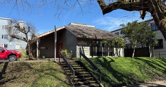Portland, OR undefined - 2307 NE Flanders St