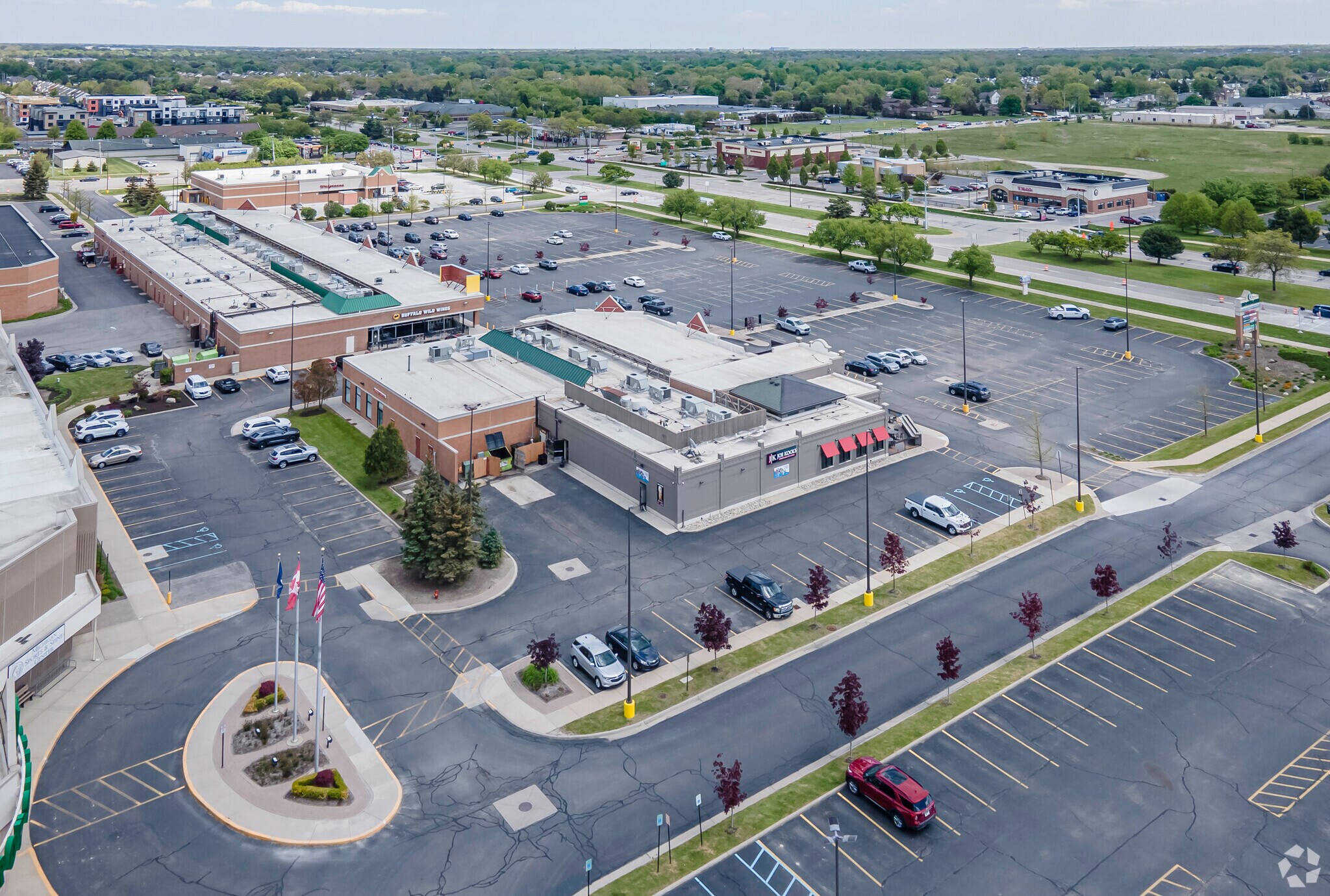 1835-1857 E Big Beaver Rd, Troy, MI for Rent