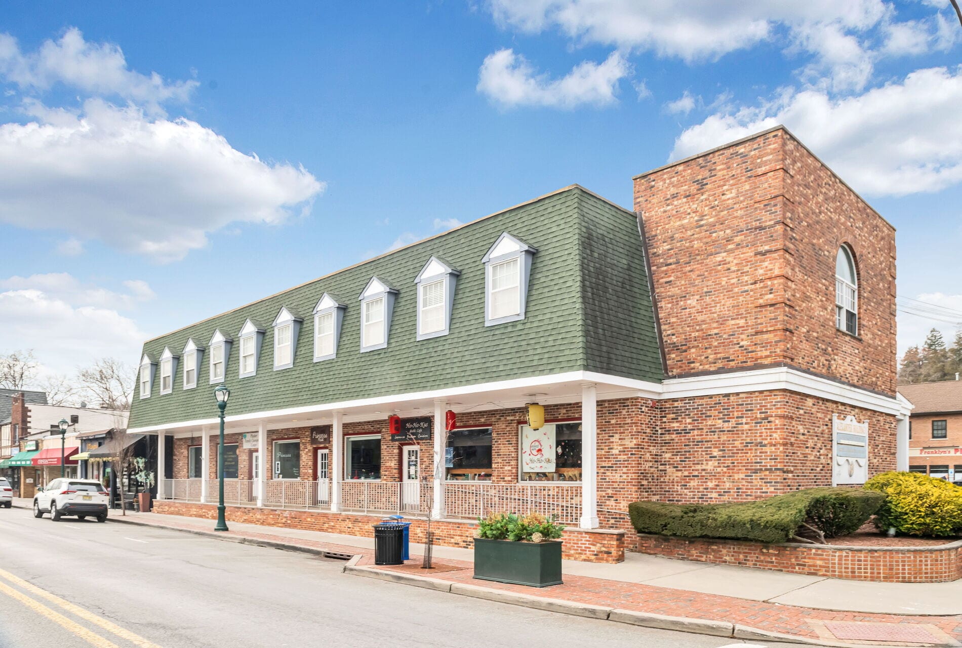 31 Sheridan Ave, Ho Ho Kus, NJ for Rent