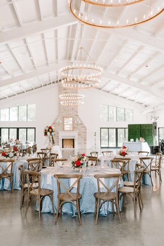 Anahuac, TX Sports and Entertainment - 6644 TX-61