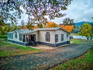Roseburg, OR Retail - 2665 Whistlers Park Rd Roseburg, OR Retail - 2665 Whistlers Park Rd