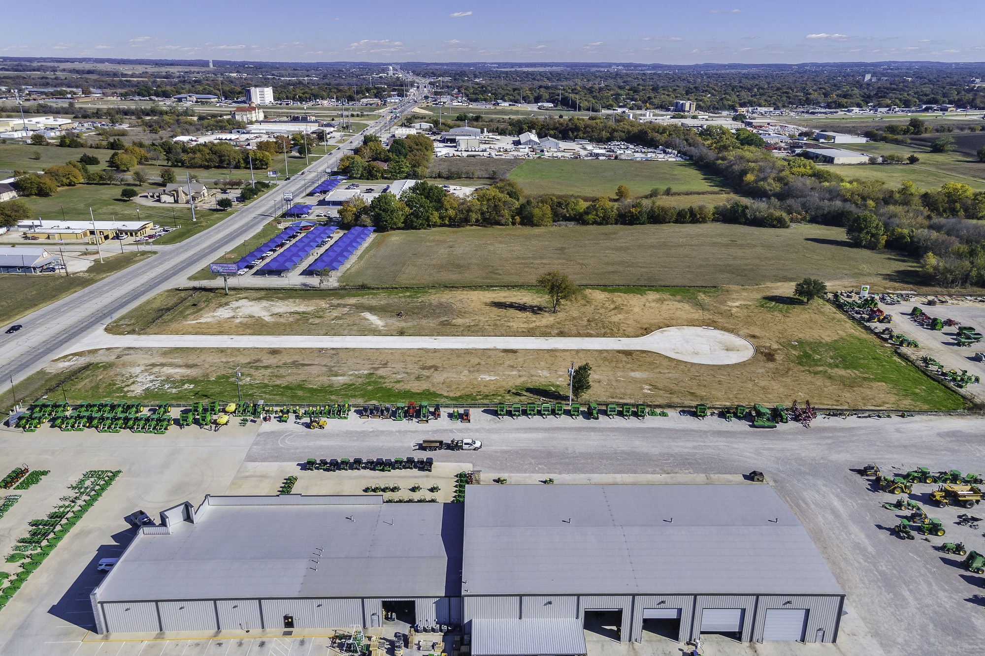 1704 W Highway 82, Gainesville, TX for Sale