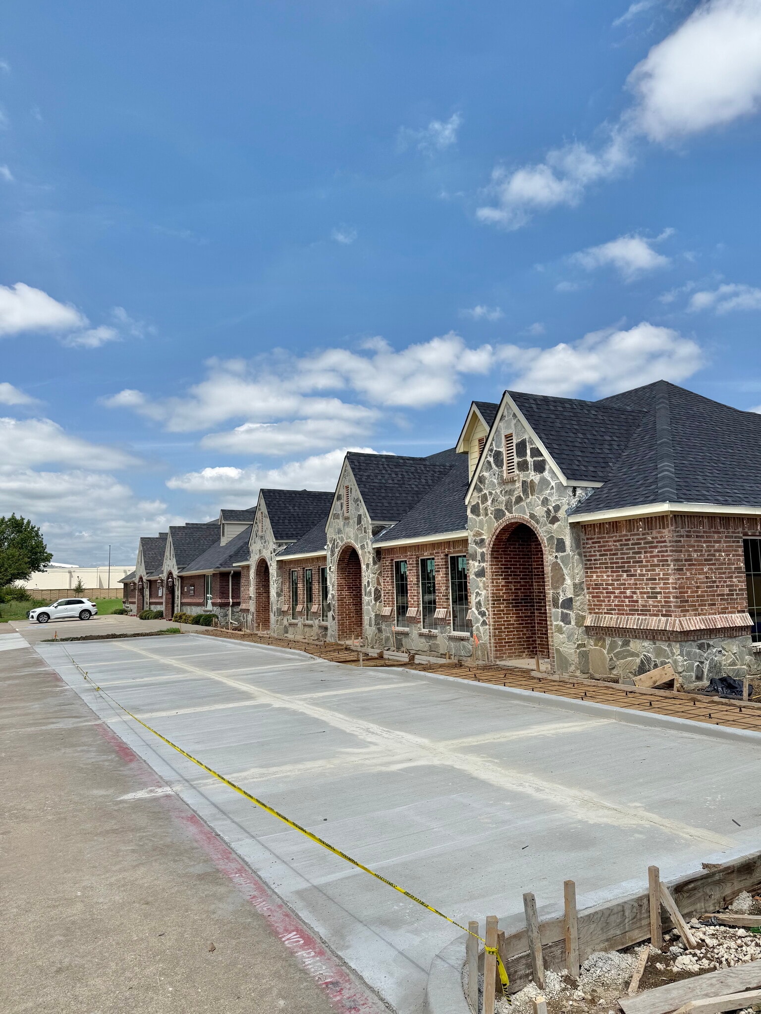 305 Regency Pky, Mansfield, TX for Rent