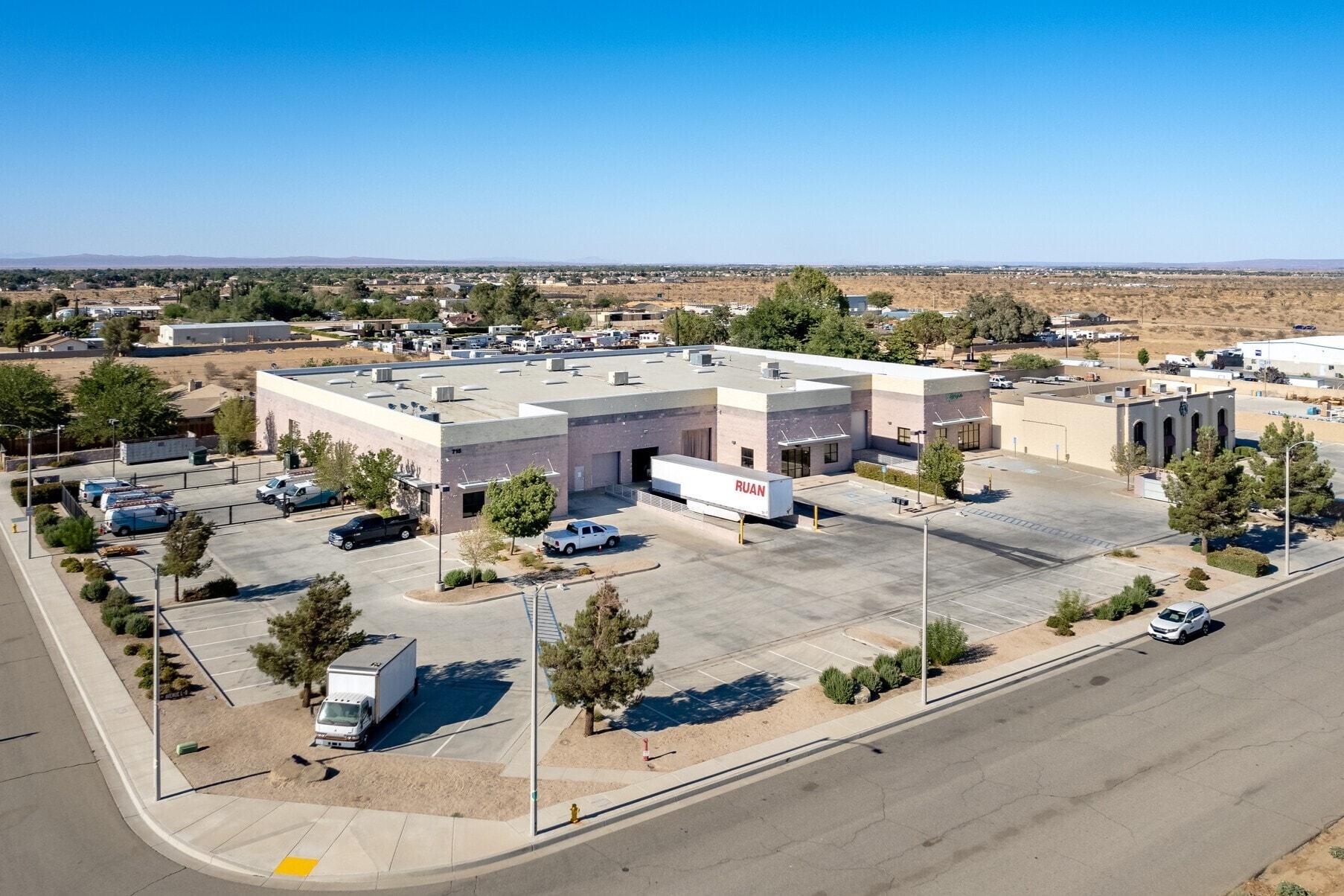 715 E Avenue L-8, Lancaster, CA for Rent
