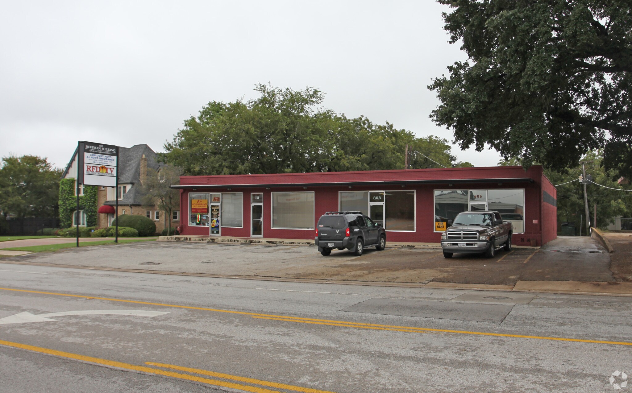 806-812 E Abram St, Arlington, TX for Rent