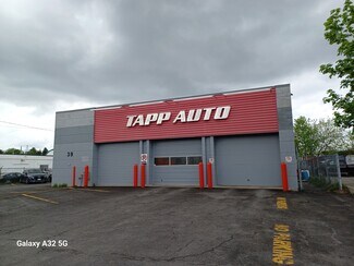 Nepean, ON Warehouse - 39 Cleopatra Dr