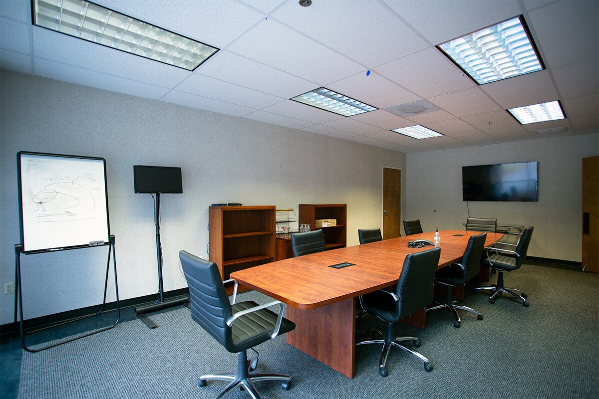 154 Pioneer Dr Leominster, MA 01453 Industrial Property for Lease on