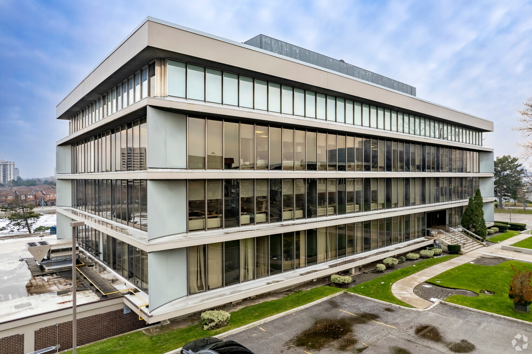 39 Wynford Dr, Toronto, ON for Rent