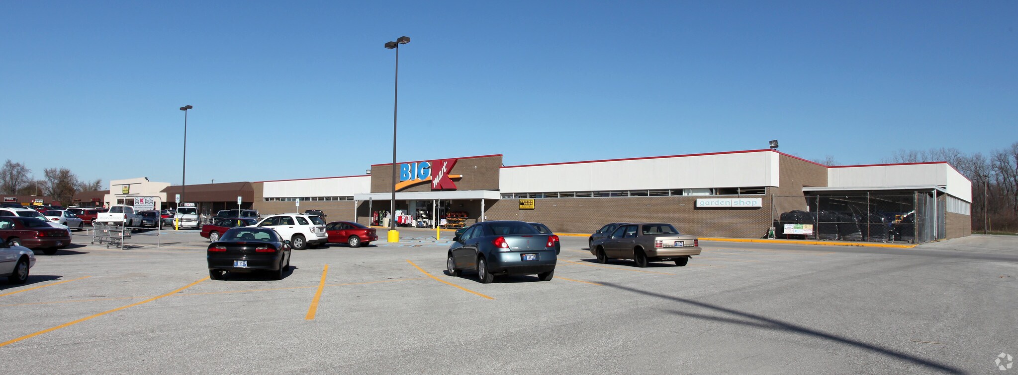 15011519 S State Road 37 Elwood, IN 46036 Shopping Center Property