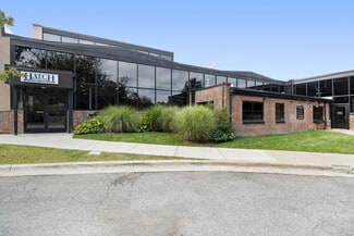Chelsea, MI Retail - 375 E North St