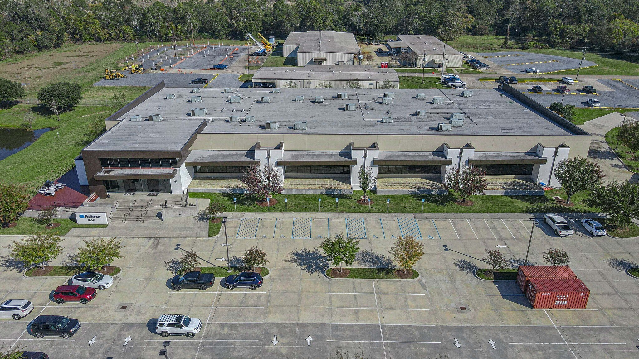 18011 Grand Bay Ct, Baton Rouge, LA for Rent