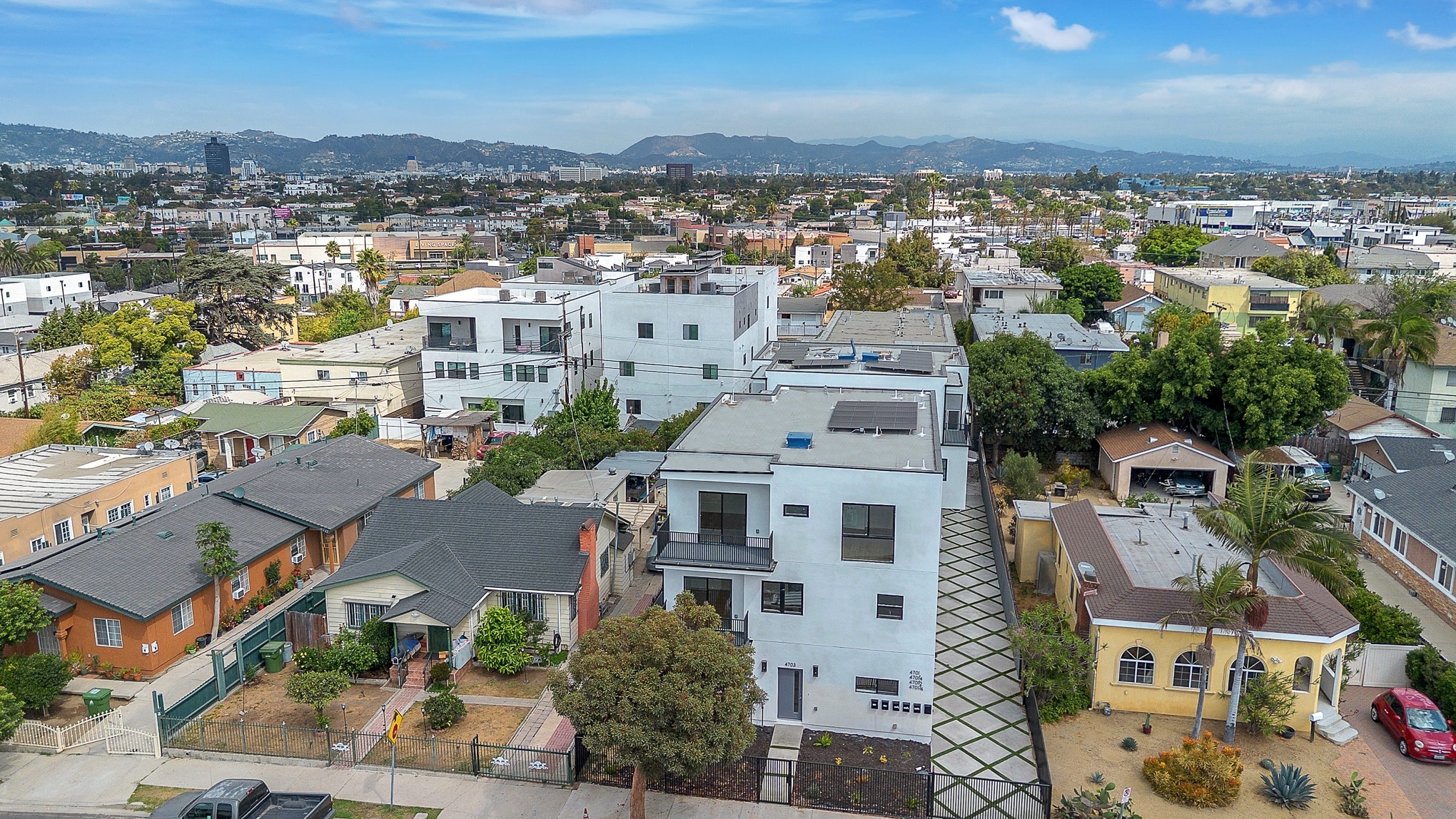 4701 Saturn St, Los Angeles, CA for Sale