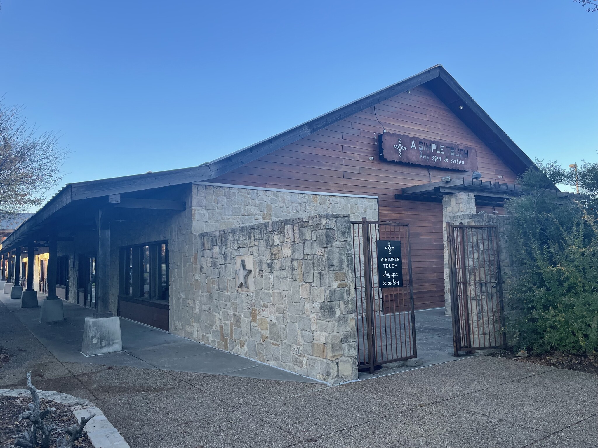 1427-1435 N Highway 67, Cedar Hill, TX for Rent