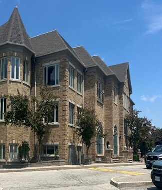 Oakville, ON Office - 406-410 N Service Rd E