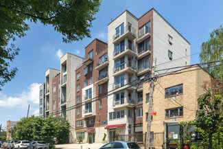 Brooklyn, NY Retail - 65 Maspeth Ave