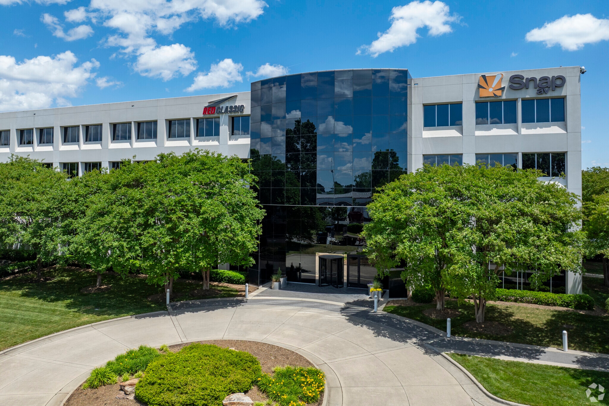 1800 Continental Blvd, Charlotte, NC for Rent